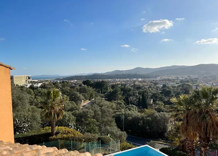 Appartement Vue Sur Mer, Piscine, Garage Prive