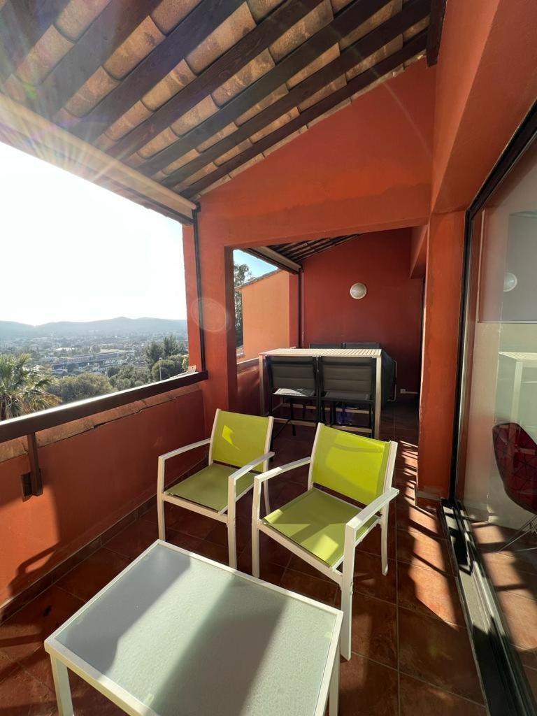 Vue Sur Mer, Piscine, Garage Prive Apartment
